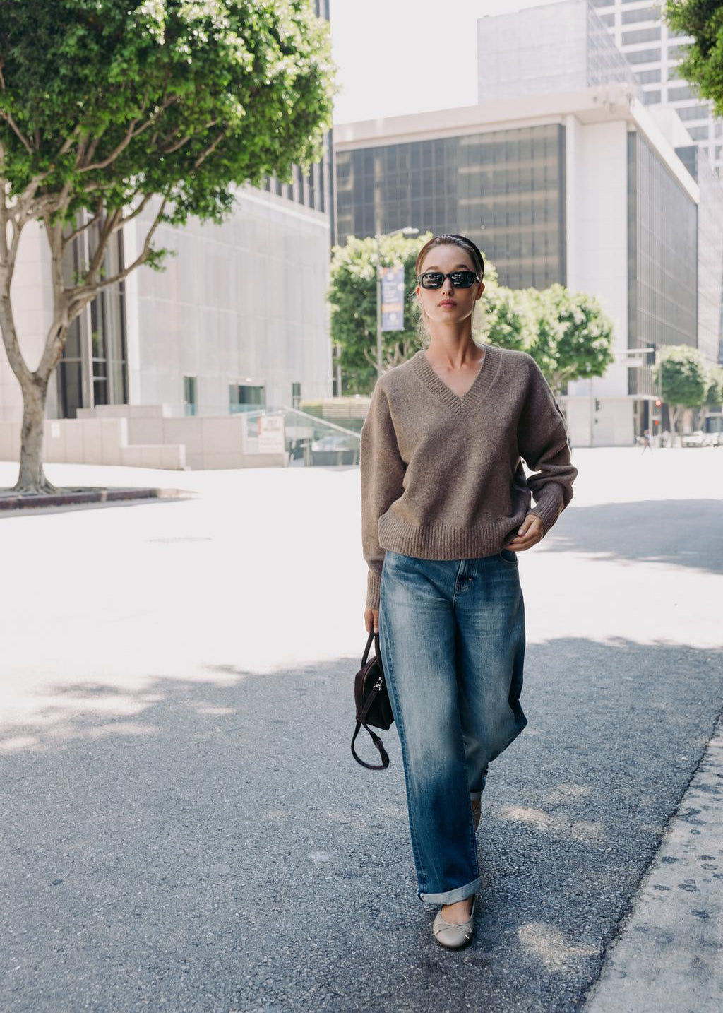 SOFT KNIT V-NECK SWEATER