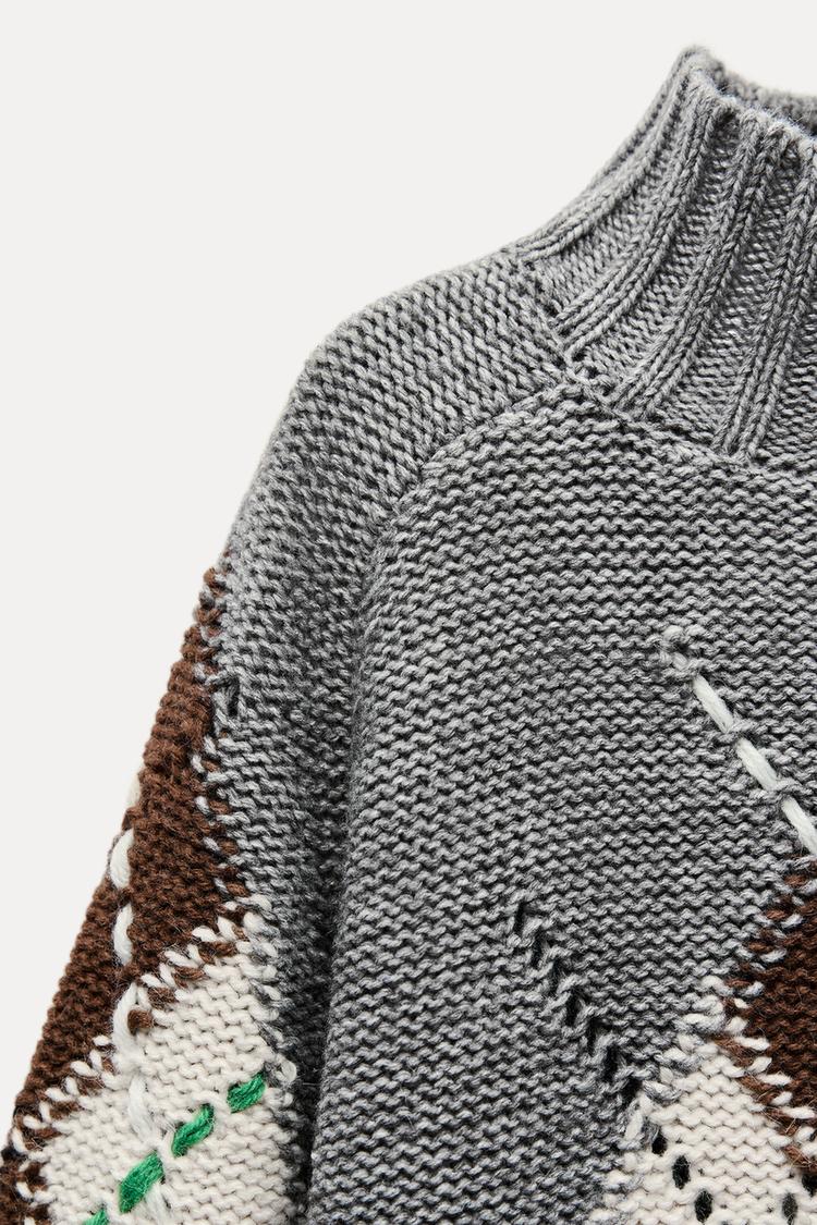 DIAMOND KNIT SWEATER